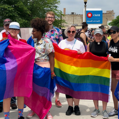 bv伟德ios下载社区的LGBTQ+骄傲旗帜的成员.